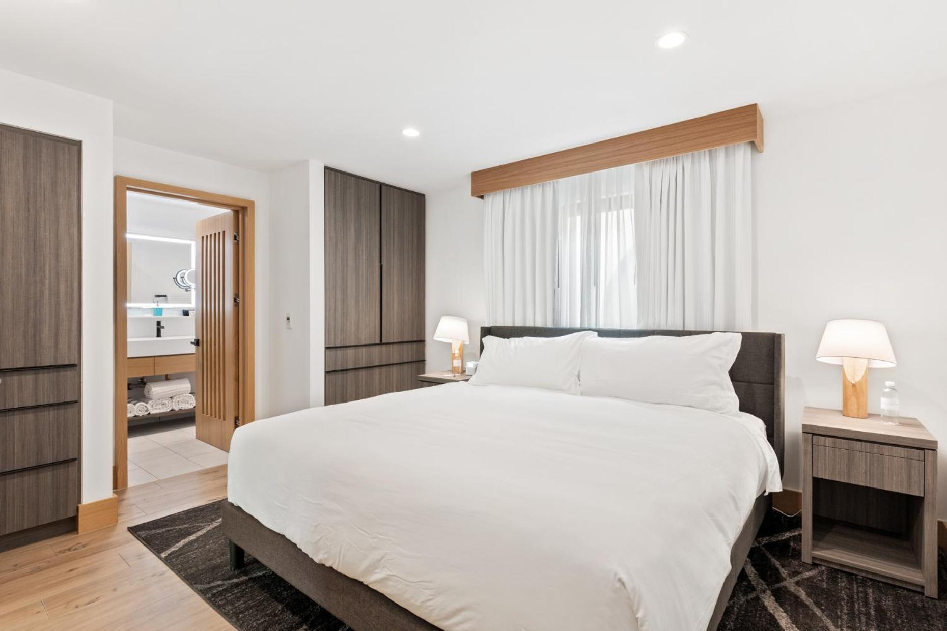 Malibu Sand Carbon Beach Suites Ngoại thất bức ảnh