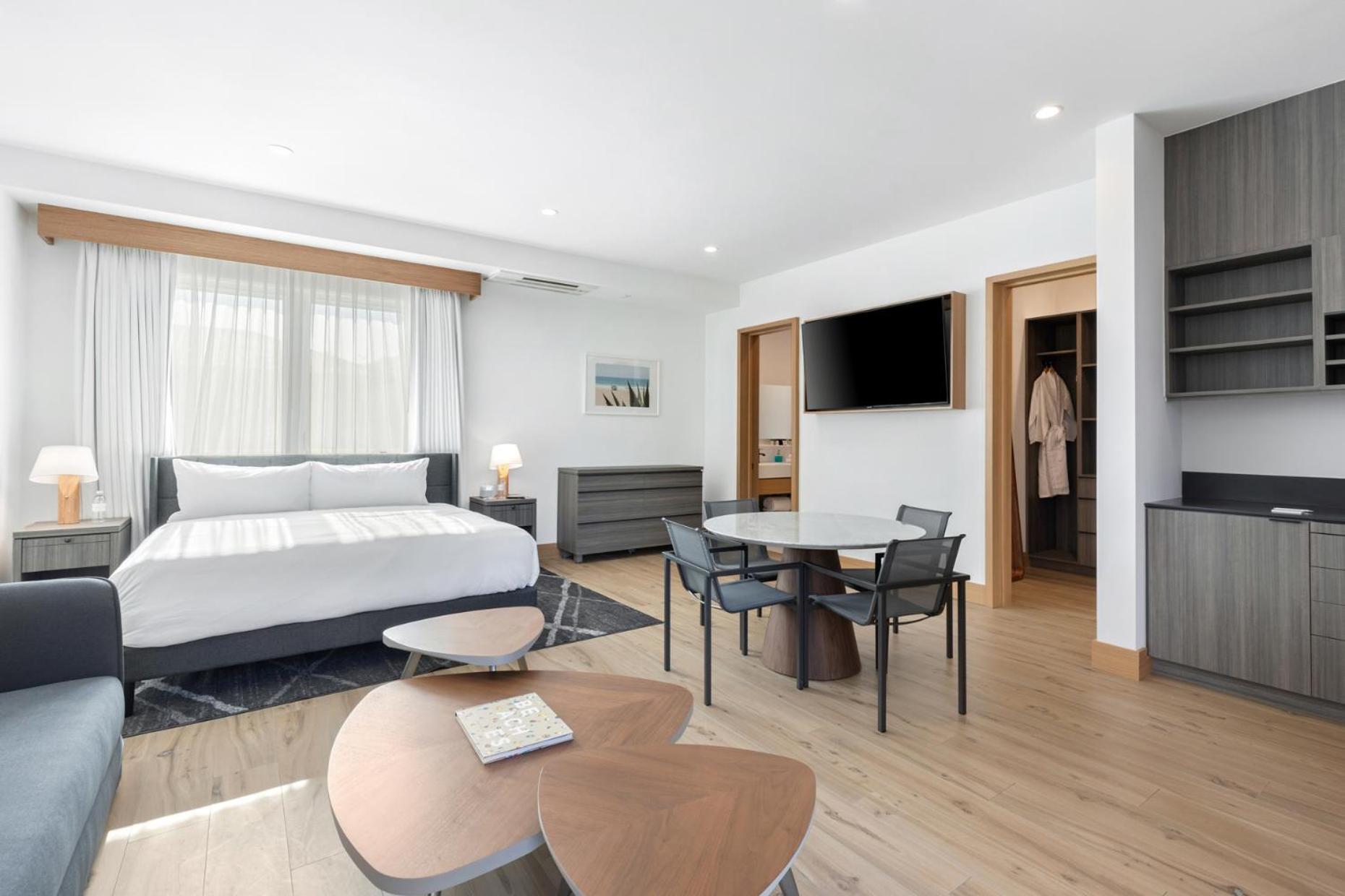 Malibu Sand Carbon Beach Suites Ngoại thất bức ảnh