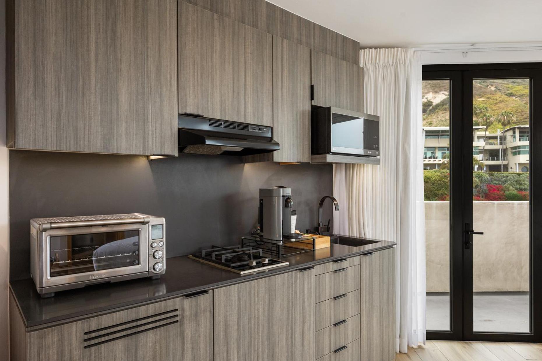 Malibu Sand Carbon Beach Suites Ngoại thất bức ảnh